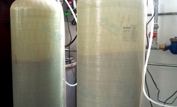 鍋爐軟水器,鍋爐軟化水裝置,離子交換器,鍋爐軟化水設(shè)備4-5噸/每小時(shí)-巨津JJ-KF/E2-400（濱潤(rùn)控制系統(tǒng)）