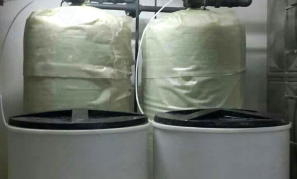 鍋爐軟水器,鍋爐軟化水裝置,離子交換器,鍋爐軟化水設(shè)備20噸/每小時-巨津JJ-KF-/E2-1000 雙閥雙罐（美國富萊克控制閥2900#7） 